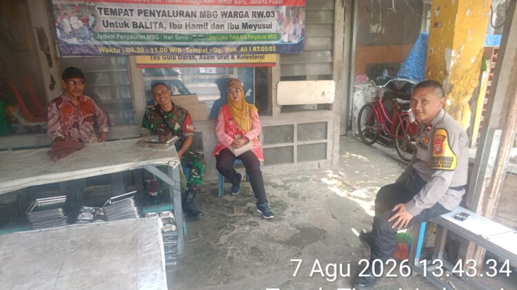 Kawal Program Makan Bergizi Gratis, Polsek Johar Baru Pastikan Penyaluran Tepat Sasaran dan Kondusif