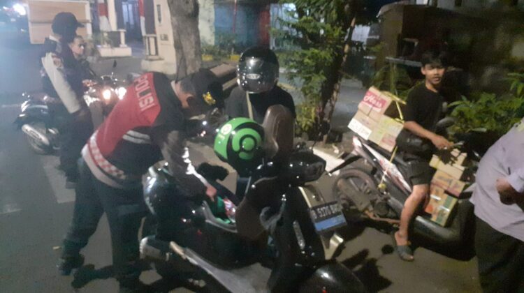 Polsek Senen Gelar Operasi Stasioner di Kawasan Pasar Senen Tekan Ruang Gerak Kriminalitas