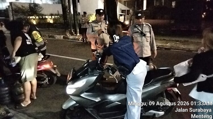 Jaga Kondusivitas Malam, Polsek Metro Menteng Perketat Razia di Jalan Surabaya