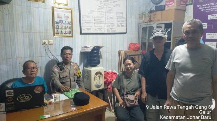 Sambangi Pos Kamling, Bhabinkamtibmas Galur Perkuat Sinergi Warga Jaga Kamtibmas