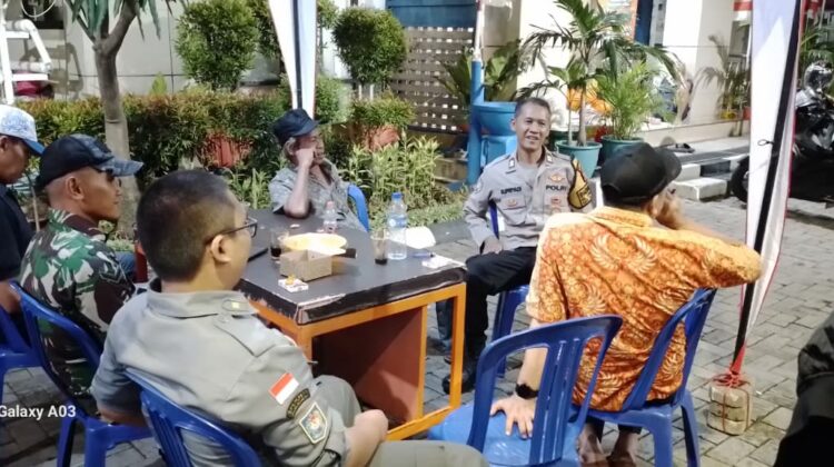 Jaga Kamtibmas, Koramil 02/Matraman Bersama Komduk Gelar Patroli/Siskamling Keliling