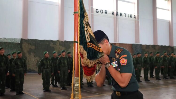 Brigif 18 Kostrad Gelar Upacara Korps Raport Pindah Satuan