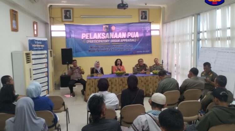 Polisi dan Satpol PP Beri Pembinaan Kamtibmas kepada Warga Kramat