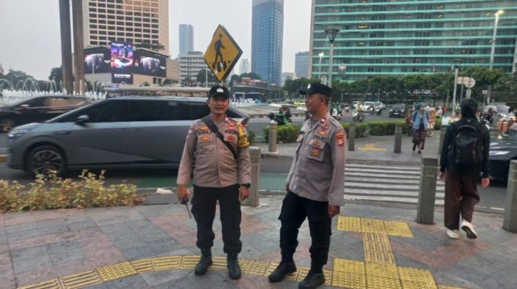 Polisi Hadir di Kawasan MhThamrin, Patroli Jalan Kaki Cegah Aksi Kejahatan