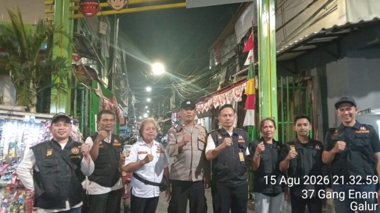 Patroli Bersama Pokdar Kamtibmas, Polisi Perkuat Keamanan Wilayah Galur