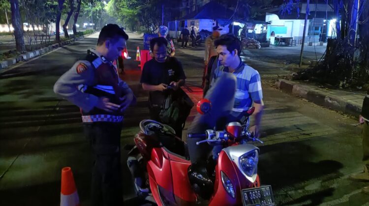 Jelang Subuh, Polsek Sawah Besar Gelar Operasi Cipta Kondisi di Pangeran Jayakarta