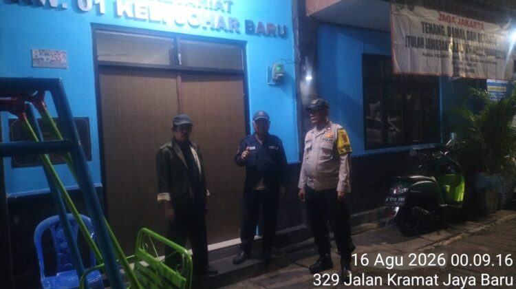 Bhabinkamtibmas Johar Baru Sambangi Poskamling, Perkuat Kewaspadaan Warga Cegah Gangguan Kamtibmas