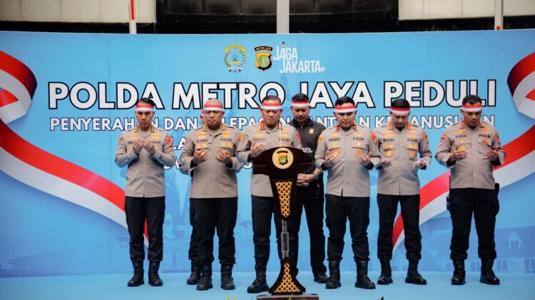 Polda Metro Jaya Kirim 12 Truk Bantuan Kemanusiaan untuk Masyarakat Terdampak Gempa NTT