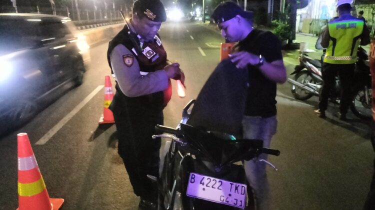Jalur Rawan Di Perkuat Operasi Cipta Kondisi Stasioner Polsek Sawah Besar Cegah Pelaku Kejahatan