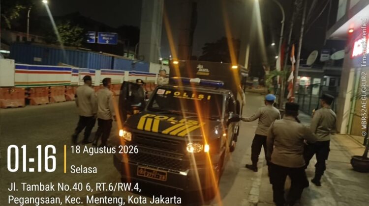 Tengah Malam, Patroli Cipkon Menteng Sasar Perbatasan Tambak-Manggarai Cegah Gangguan Kamtibmas