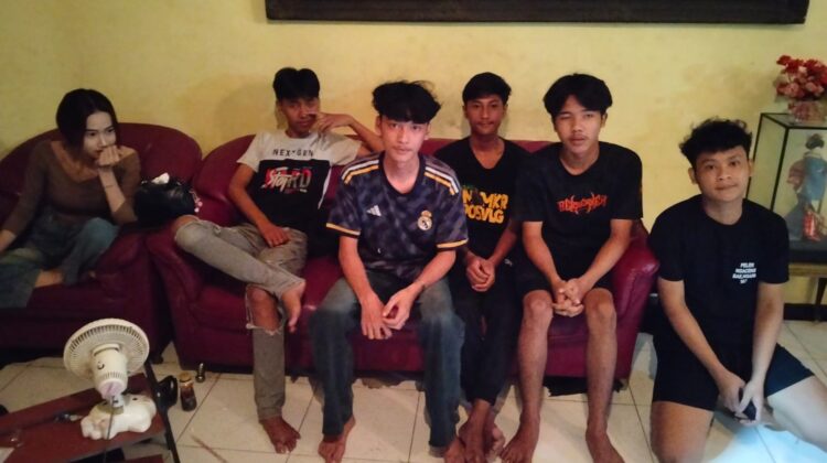 Respon Cepat Polisi Bubarkan Kerumunan Anak Muda di Johar Baru, Cegah Tawuran