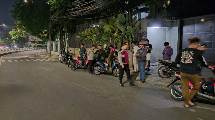 Polsek Metro Tanah Abang Gelar Operasi Cipta Kondisi Stationer, Antisipasi Gangguan Kamtibmas dan Kejahatan Jalanan