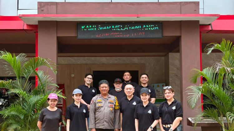 Baksos Bahtera, Polsek Metro Menteng Dampingi Penyaluran 30 Paket Bantuan Kepada Warga Kebon Sirih
