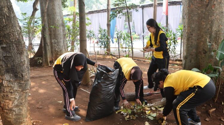 Polwan Polda Metro Jaya Gelar Apel Pagi dan Aksi Bersih-Bersih Serentak Sambut Hari Jadi ke-78