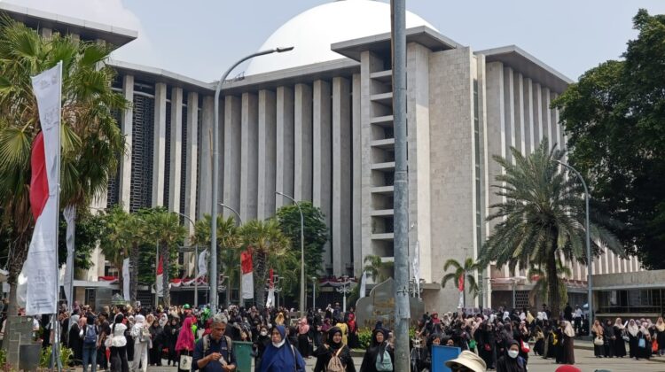 Polsek Sawah Besar Perkuat Pengamanan Maulid Nabi 1448 H di Masjid Istiqlal