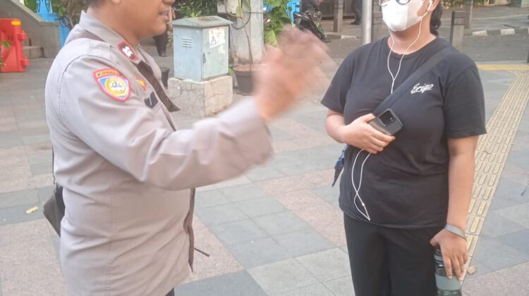 Patroli Kamtibmas Menteng Ingatkan Warga Waspada Kejahatan Jalanan