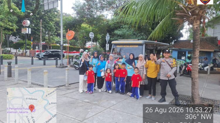 Polsek Metro Menteng Sapa Guru dan Warga Lewat Jaga Jakarta On The Spot