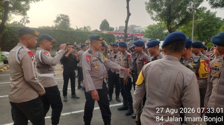 2.191 Personel Disiagakan, Polsek Metro Menteng Perkuat Pengamanan Aksi Mahasiswa di Bundaran HI