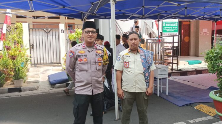 Sholat Jumat Keliling, Polisi Sambangi Warga Kampung Rawa Perkuat Kamtibmas