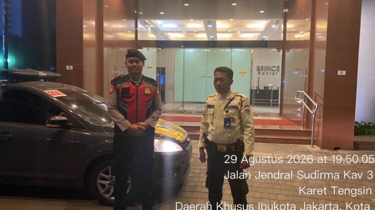 Patroli Dialogis Polsek Metro Tanah Abang Hadirkan Rasa Aman di Kawasan Gedung Prince Sudirman
