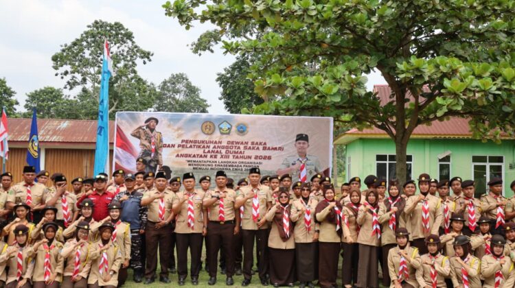 Cetak Generasi Muda Berjiwa Bahari, Danlanal Dumai Kukuhkan Anggota Saka Bahari