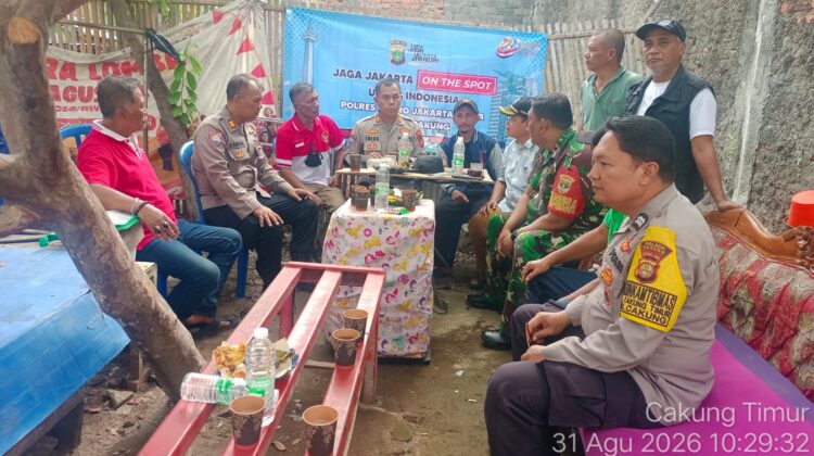 Jaga Jakarta On The Spot, Polsek Cakung Ajak Warga Cakung Timur Aktifkan Siskamling
