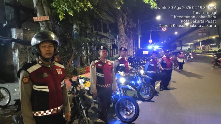 Blue Light Patroli di Titik Rawan, Polisi Cegah 3C dan Tawuran di Johar Baru