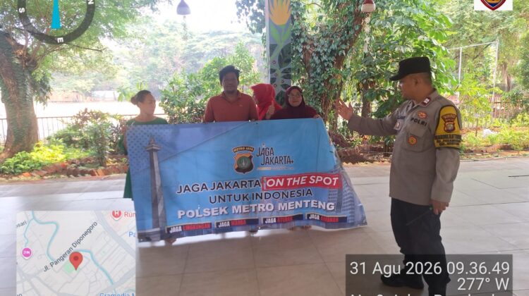 Jaga Kamtibmas Dari Ruang Publik, Polsek Metro Menteng Sambangi Warga di RPTRA Borobudur