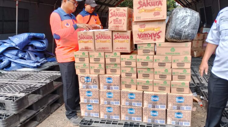 Peduli Penyintas Gempa NTT, GPIB Jakarta Timur Salurkan Bantuan dan Perlengkapan Sekolah