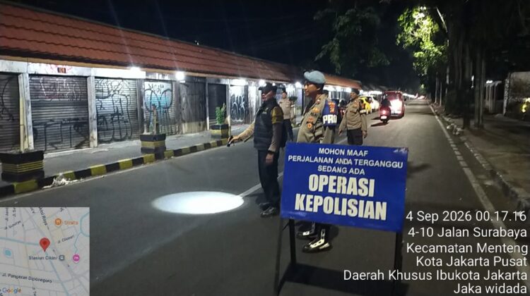 Polisi Hadir di Tengah Malam, Jalan Surabaya Menteng Disasar Razia Kamtibmas