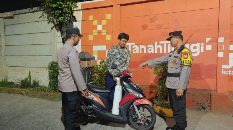 Persempit Ruang Gerak Kejahatan, Polisi Gelar Cipta Kondisi hingga Dini Hari di Johar Baru