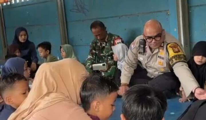 Peduli Generasi Penerus, Bhabinkamtibmas dan Babinsa Gelar Makan Sehat Bergizi Bersama Murid PAUD Kejora
