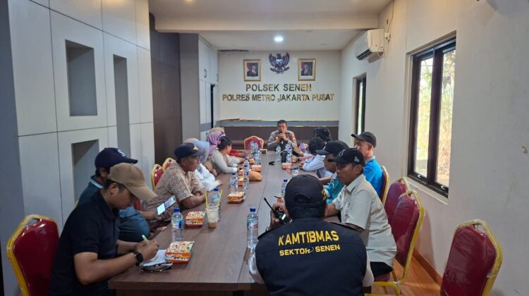 Polsek Senen Perkuat Sinergi dengan Warga Lewat Pembinaan Sabuk Kamtibmas