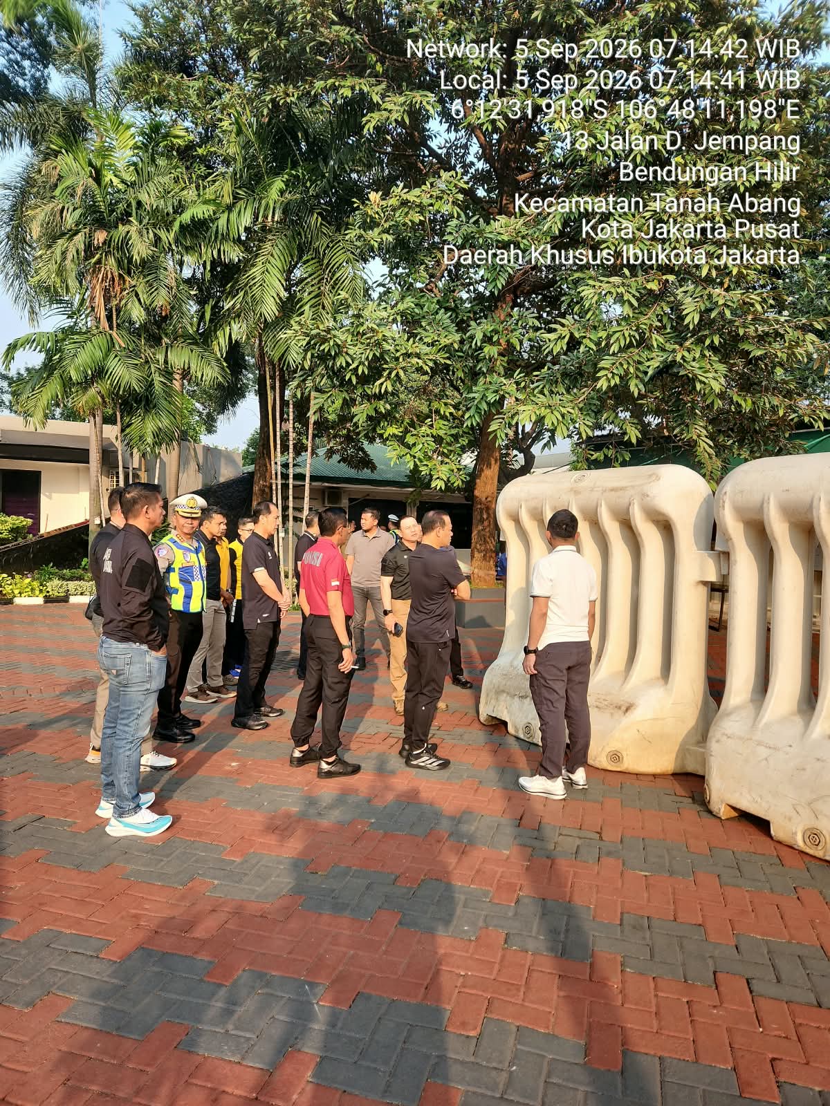Kanit Samapta Ikuti Simulasi Pengamanan Tenda Putih DPR RI