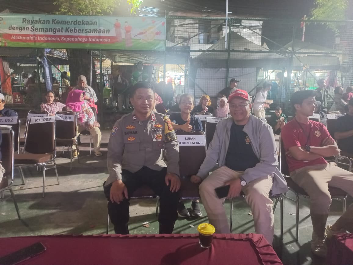 Tiga Pilar Kebon Kacang Hadiri Malam Puncak HUT RI ke-81 di Rumah Susun RW 01