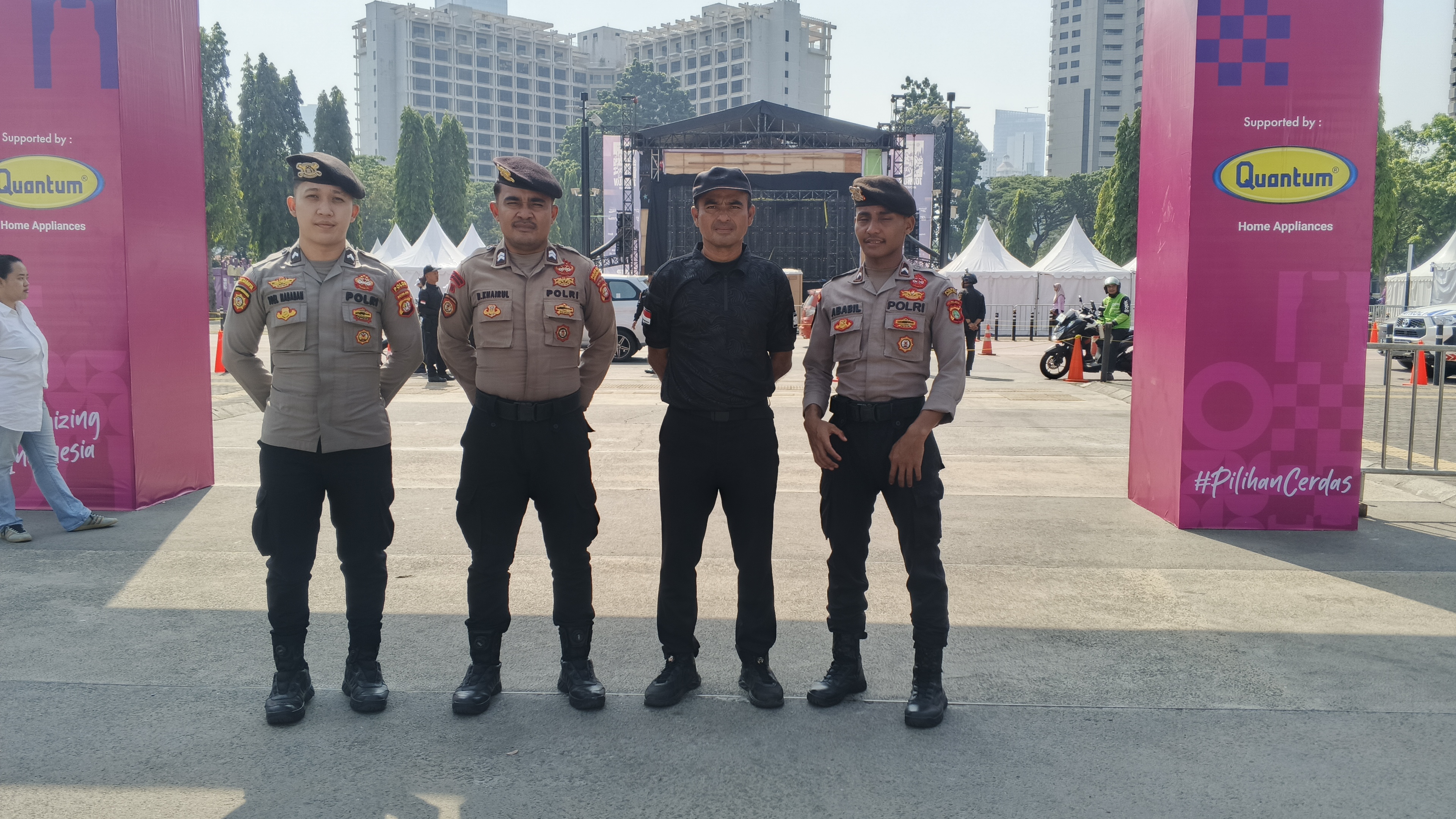 Polsek Metro Tanah Abang Laksanakan Pengamanan Kegiatan Warisan Nusantara dari Hati Bersama Bright Gas di Parkir Timur Senayan