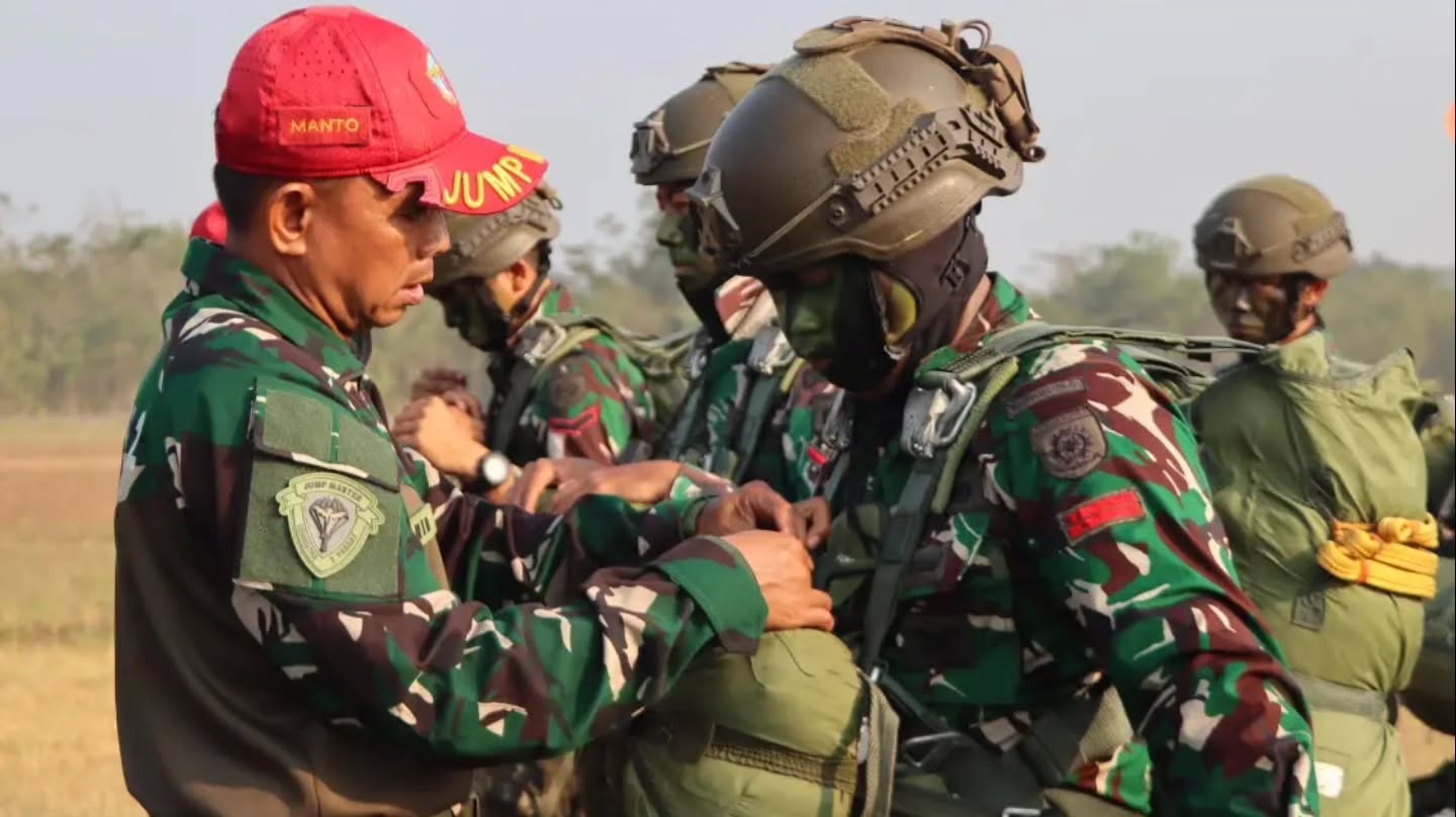 Latma Super Garuda Shield 2026, Lima Negara Bersinergi dalam Penerjunan Airborne di Baturaja