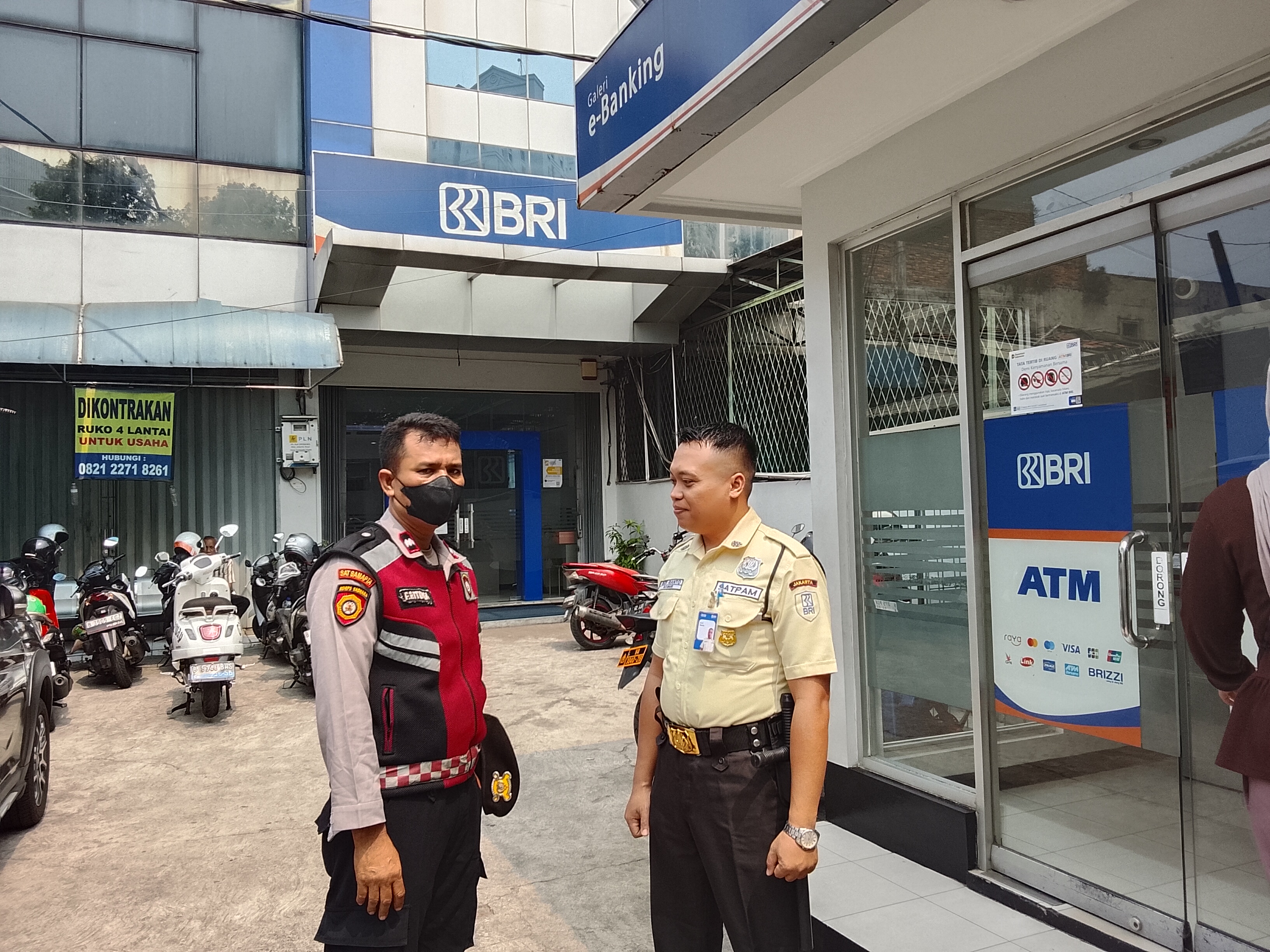 Cegah Curat, Curas dan Curanmor, Patroli Sahabat Polisi Polsek Kemayoran Sasar Pusat Perbankan