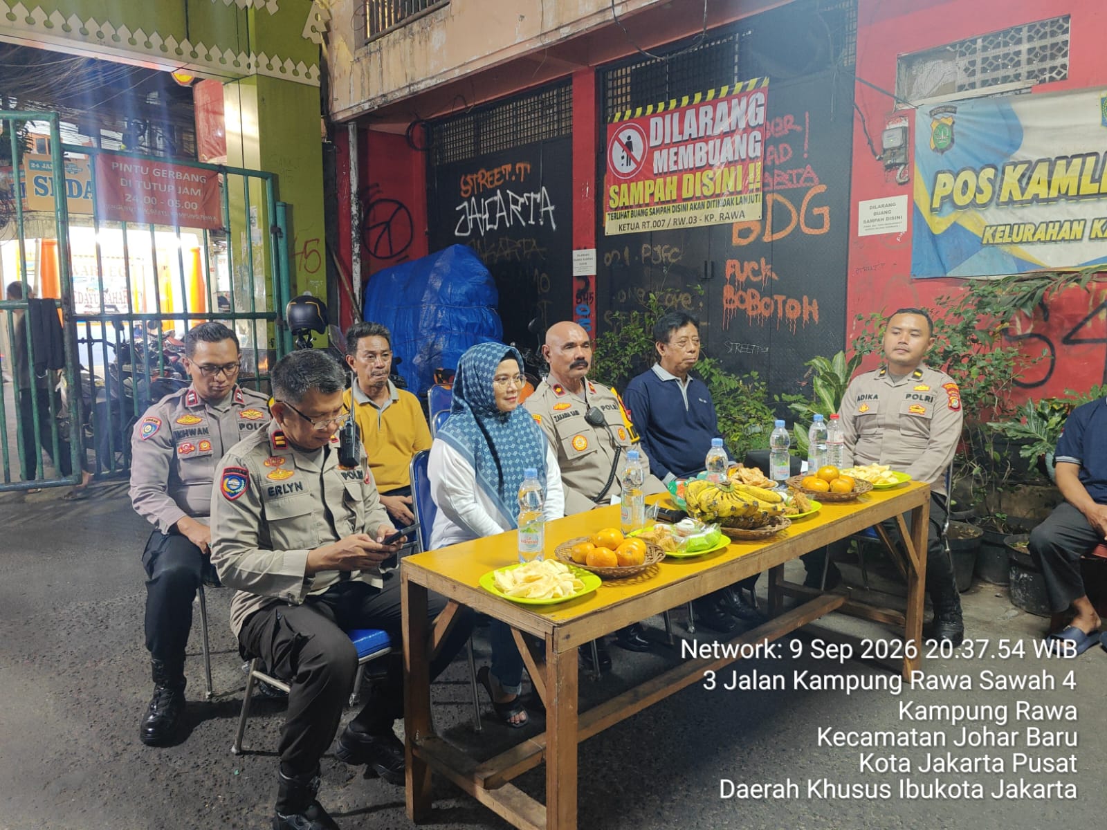 Silaturahmi Kamtibmas Kapolsek Johar Baru Hadiri Pertemuan Rutin Warga RW 02 dan RW 03 Kelurahan Kampung Rawa