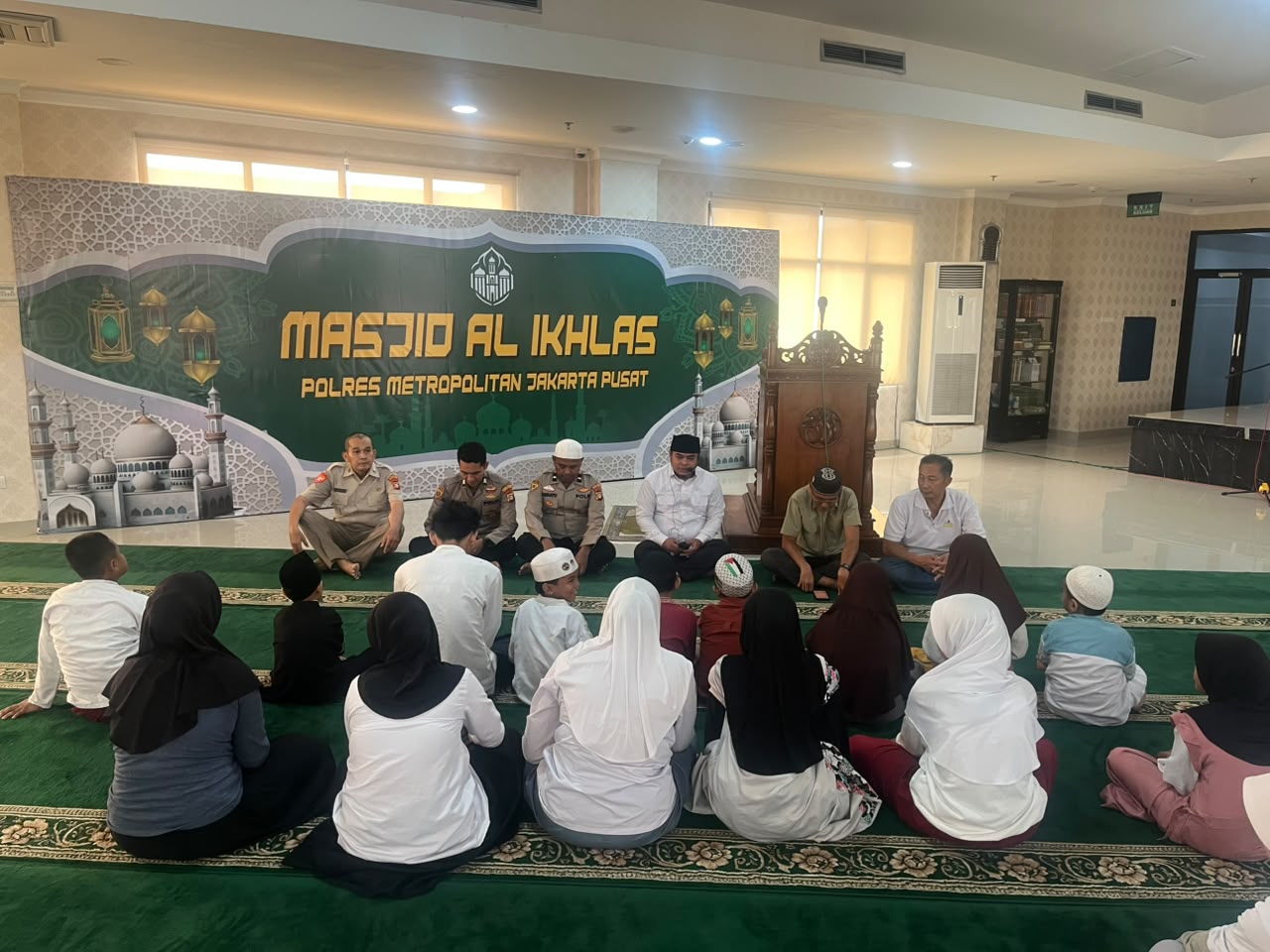 Polres Metro Jakpus Gelar Doa Bersama dan Santuni Anak Yatim
