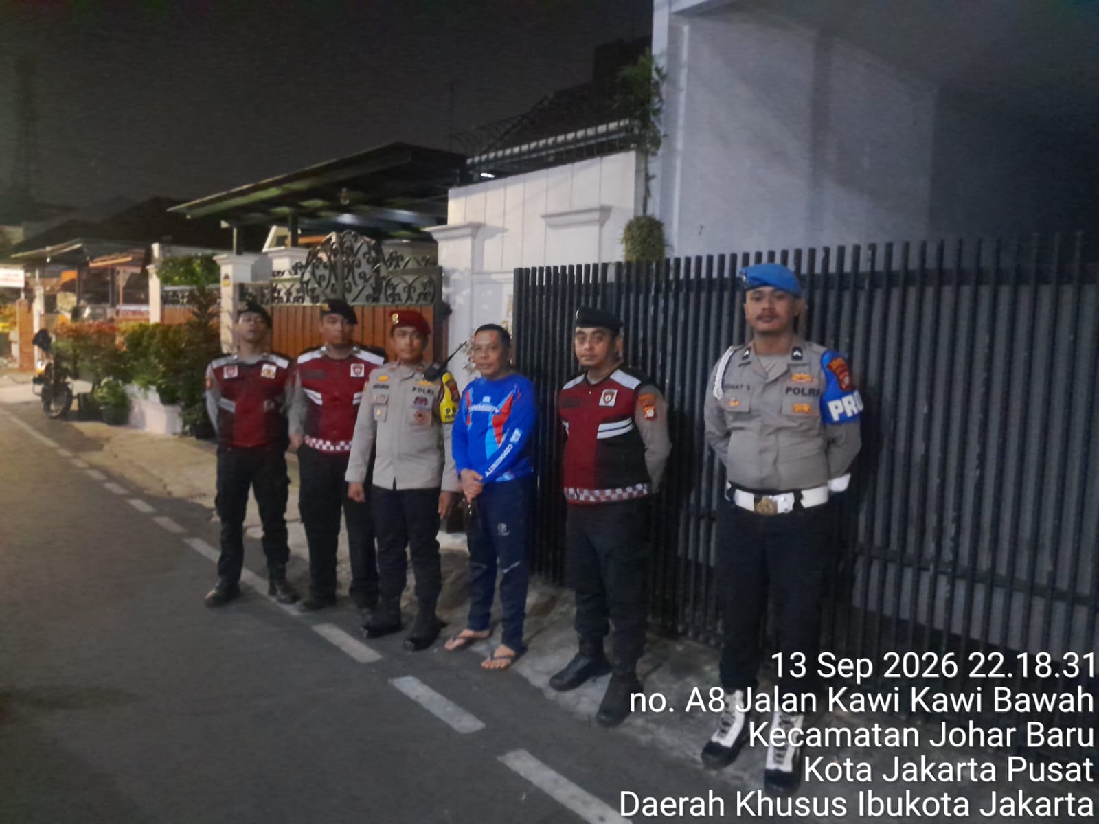 Jelang Malam Hari, Polsek Johar Baru Tingkatkan Patroli Antisipasi Gangguan Kamtibmas