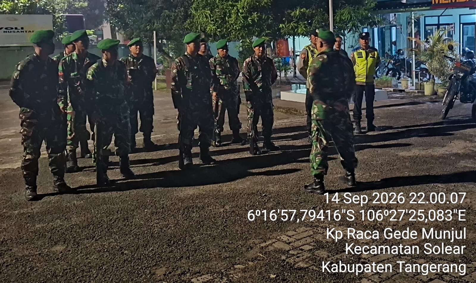 Antisipasi Daerah Rawan Begal, Koramil 13/Cisoka Gelar Patroli Malam Bersama Polsek