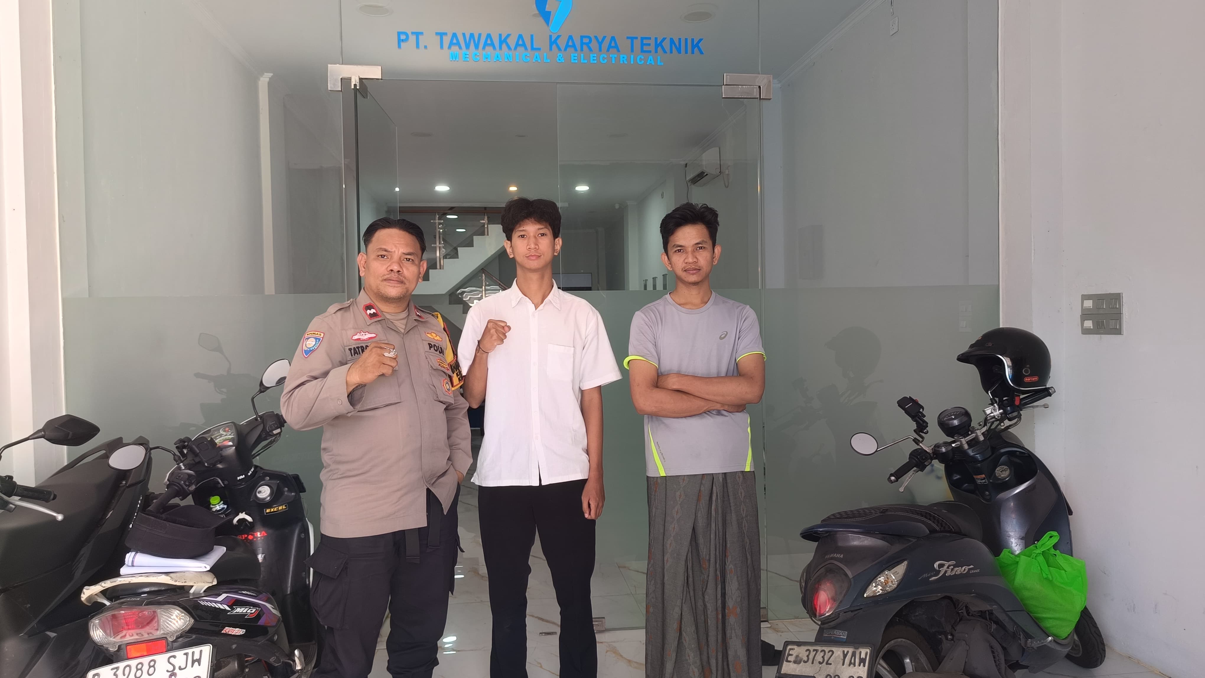 Bhabinkamtibmas Senen Sambangi Perusahaan dan Toko di Senen, Ingantkan Antisipasi Gangguan Kamtibmas