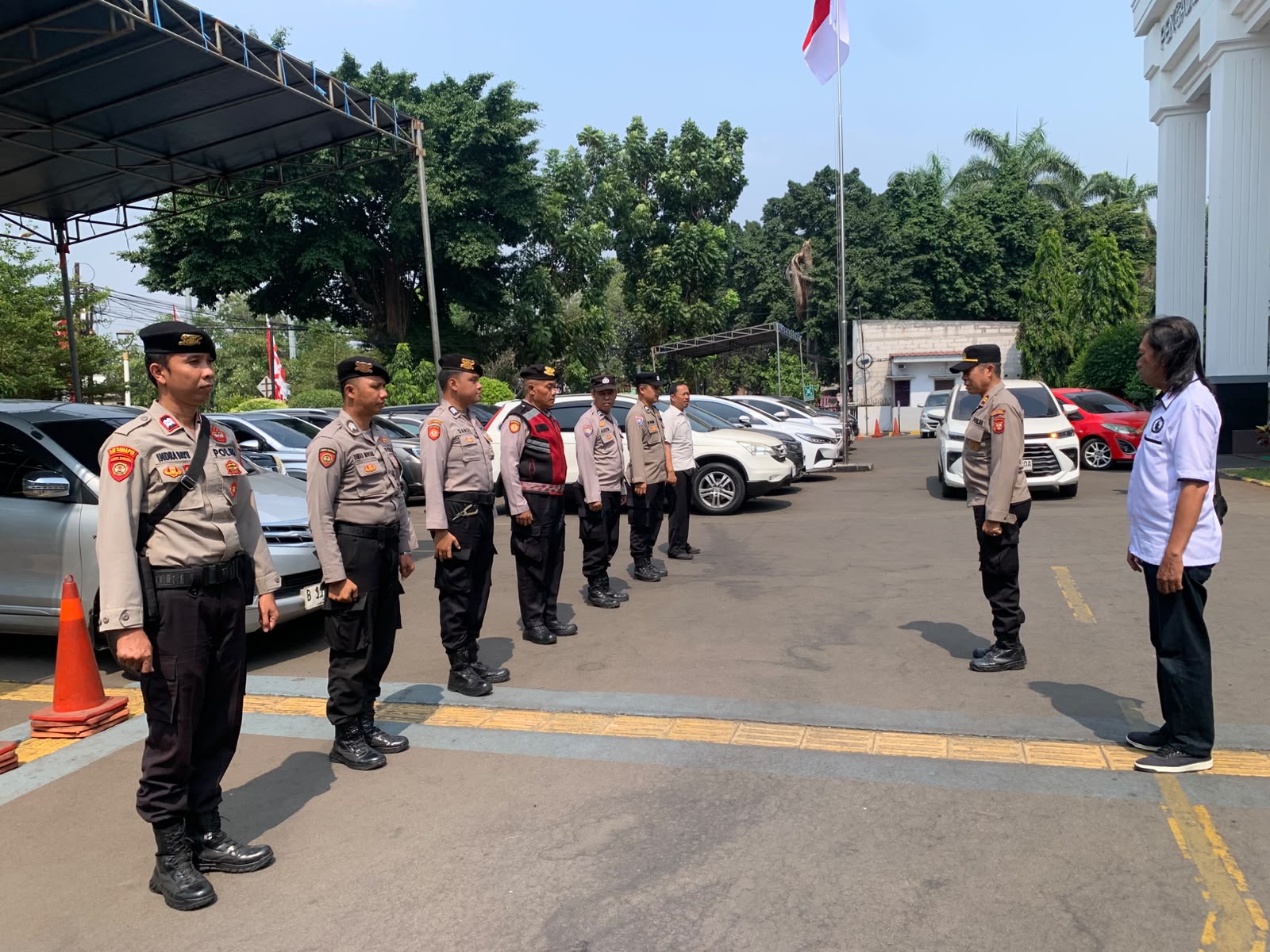Polsek Cakung Kawal Sidang Gugatan FSPMI, Aksi Damai Berlangsung Aman dan Kondusif