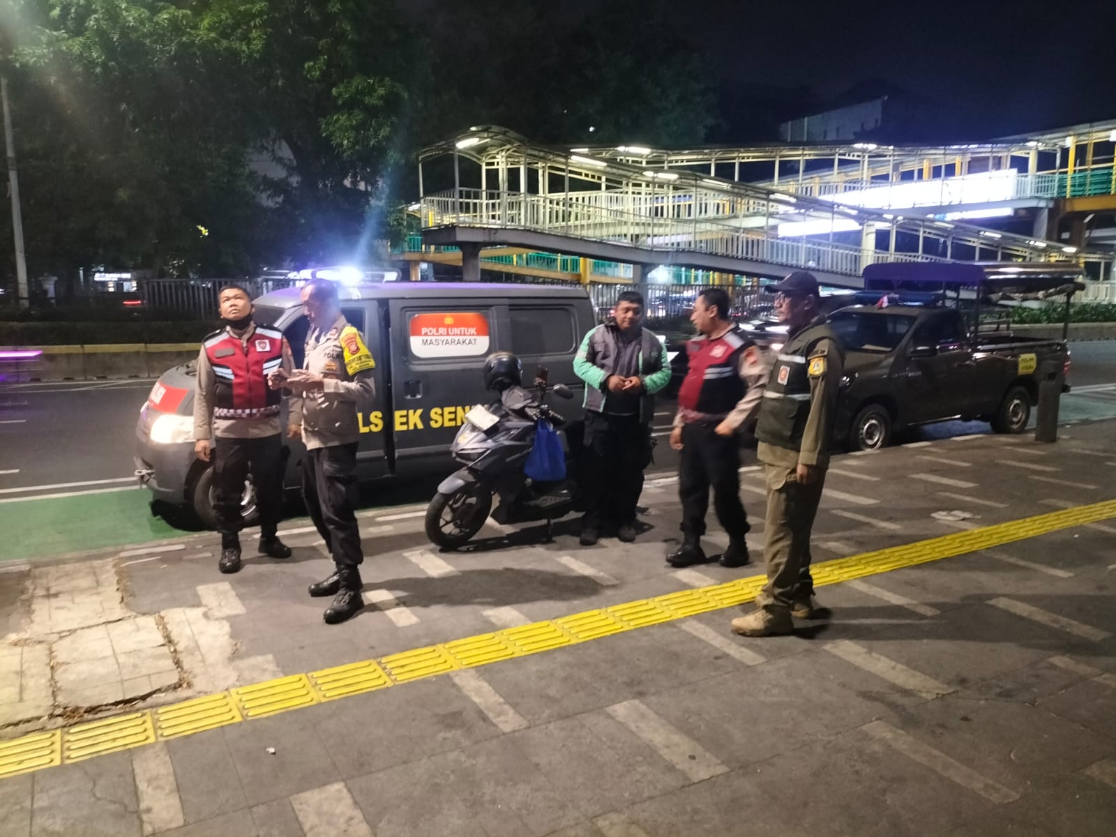 Polsek Senen Gelar Patroli Gabungan Tiga Pilar Antisipasi Gangguan Kamtibmas