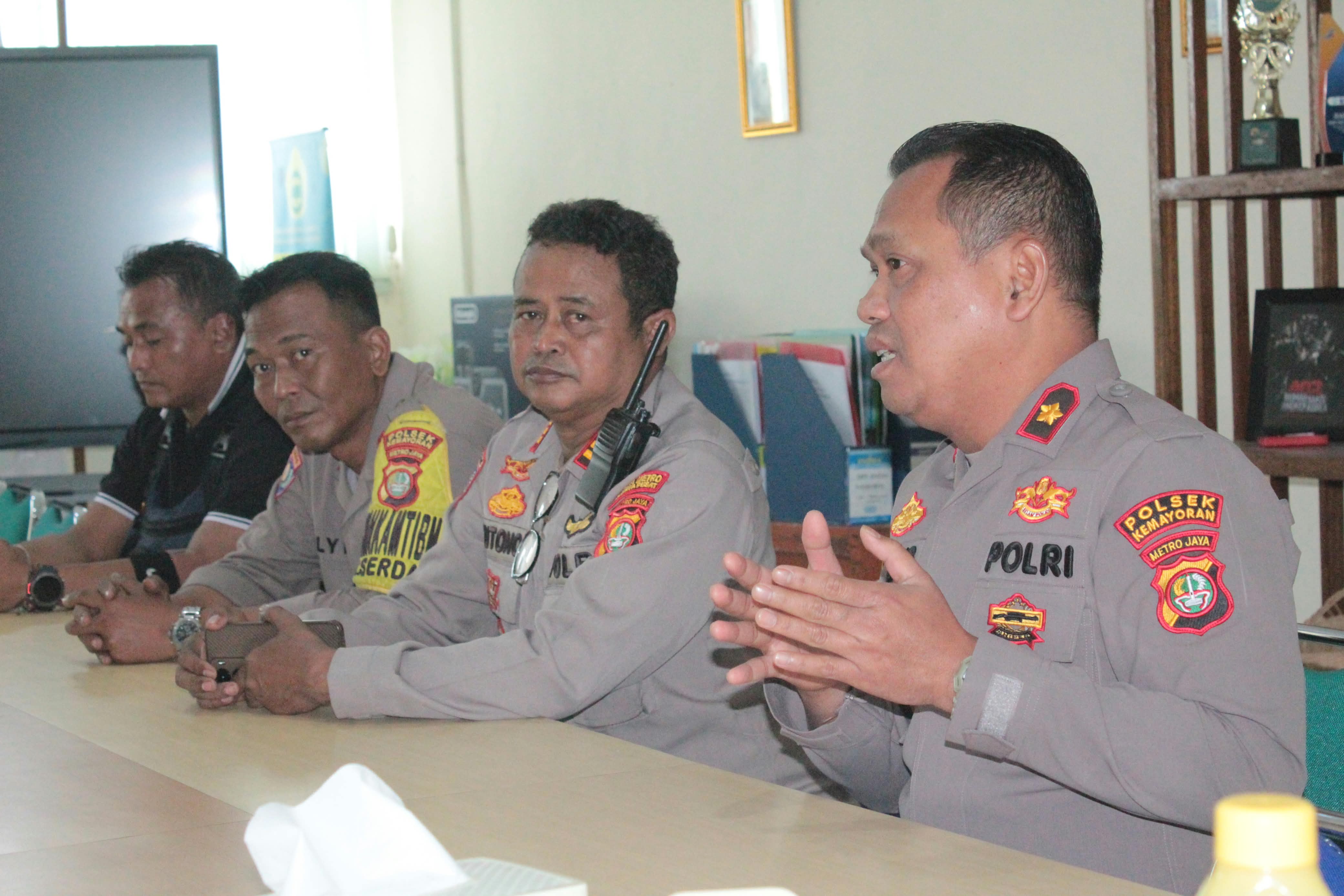 Kapolsek Kemayoran Perluas Sinergi Pendidikan, Program Bapak Asuh Polri Menyasar SMK Taman Siswa 1
