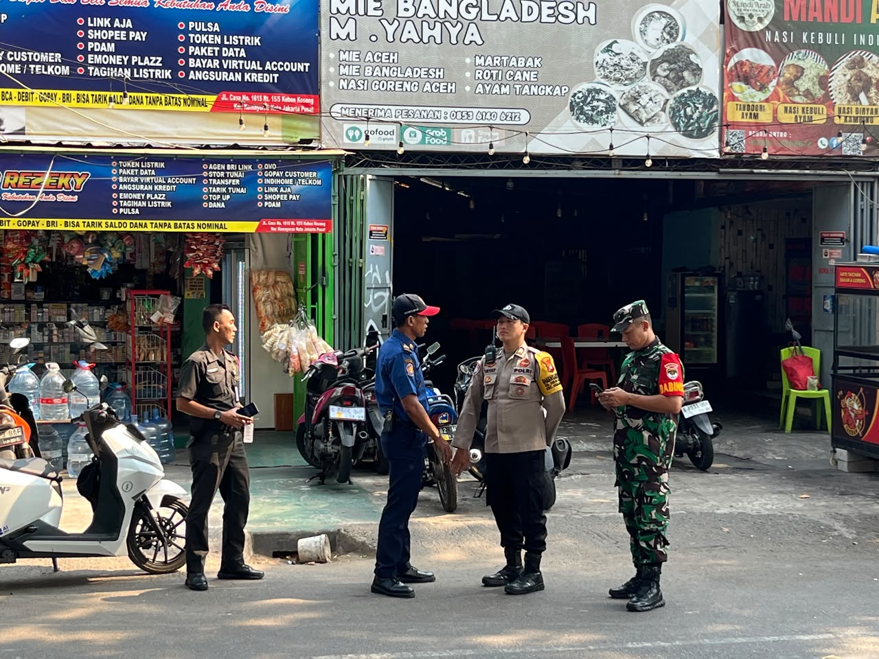 Bhabinkamtibmas Kebon Kosong Bersama Tiga Pilar, Tegakkan Ketertiban dengan Cara Humanis