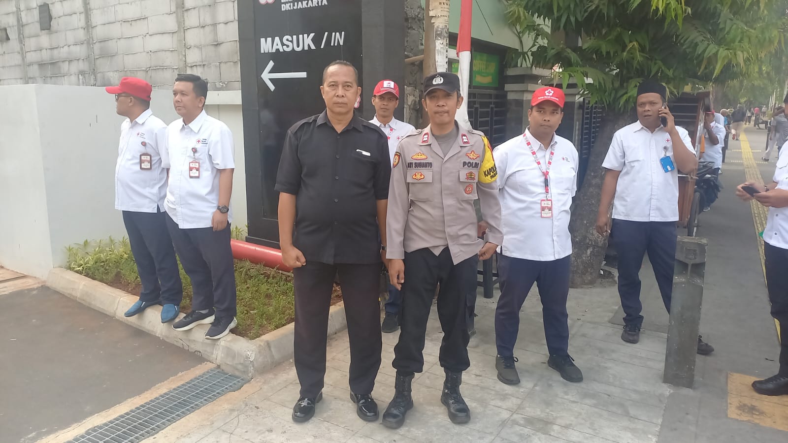 Gedung Baru PMI DKI Jakarta di Kramat Raya Resmi Diresmikan, Polisi Lakukan Pengamanan