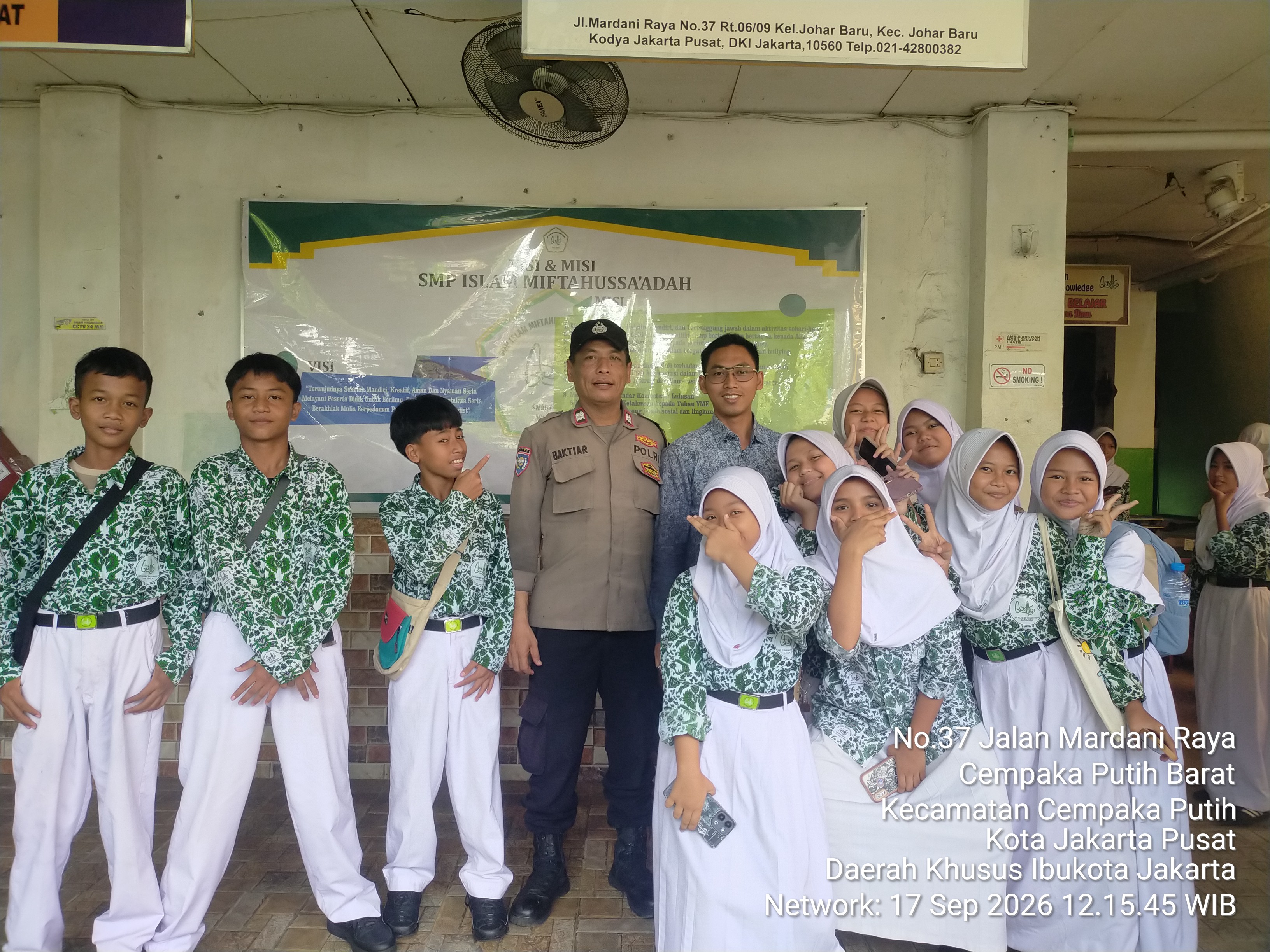 Monitoring Bubaran Sekolah, Bapak Asuh Pastikan Pelajar Johar Baru Langsung Pulang