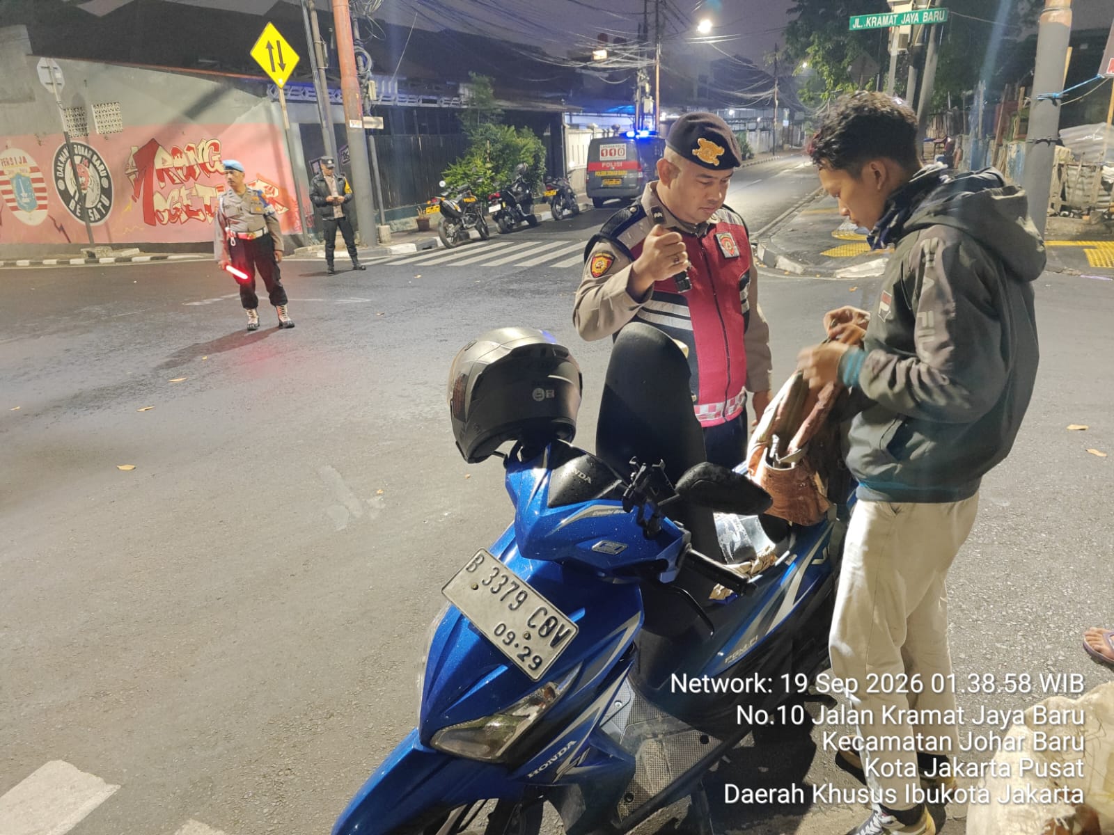 Tak Beri Ruang Kejahatan, Patroli Cipta Kondisi Polsek Johar Baru Bergerak hingga Menjelang Subuh